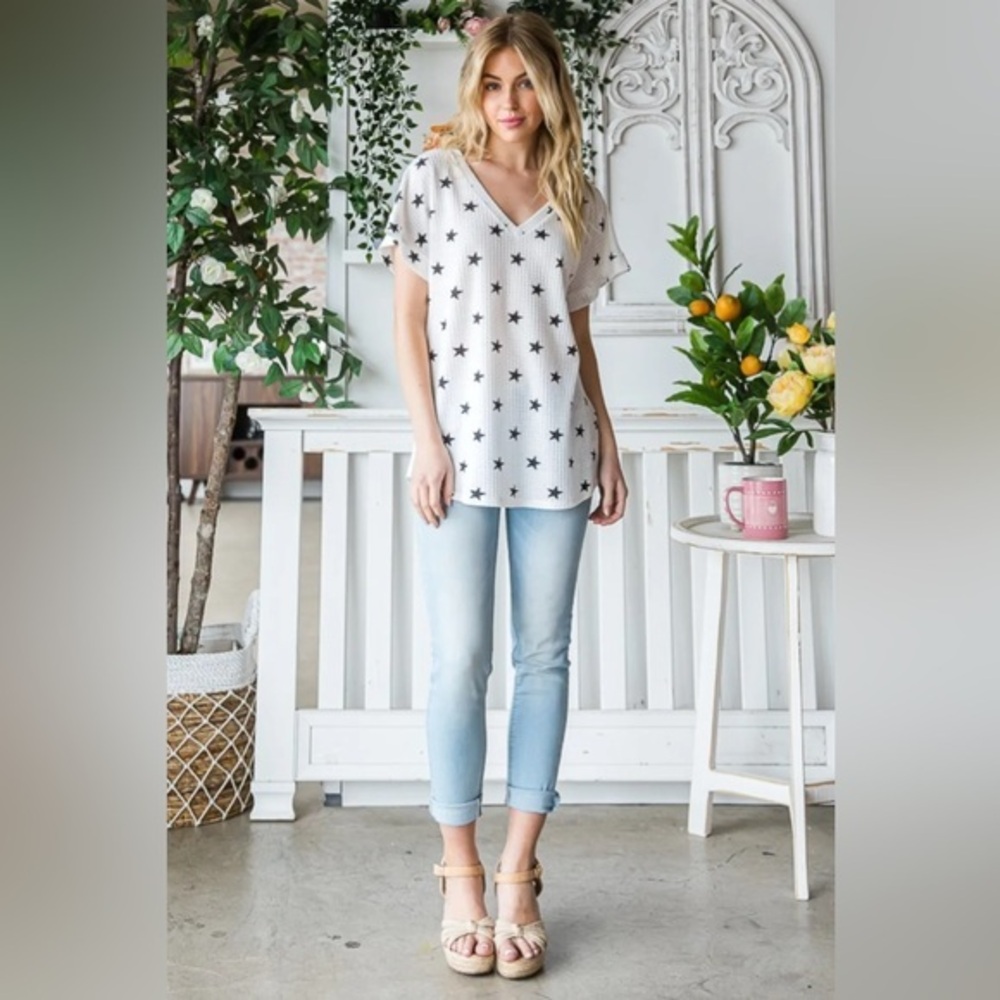 Heimish Full Size Star Print Short Sleeve V-Neck Waffle Knit T-Shirt